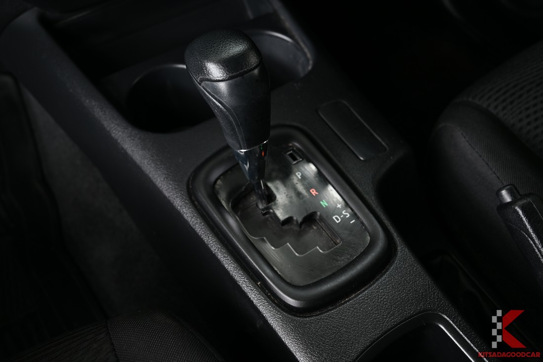 
								Toyota Revo cargo 4094 full									