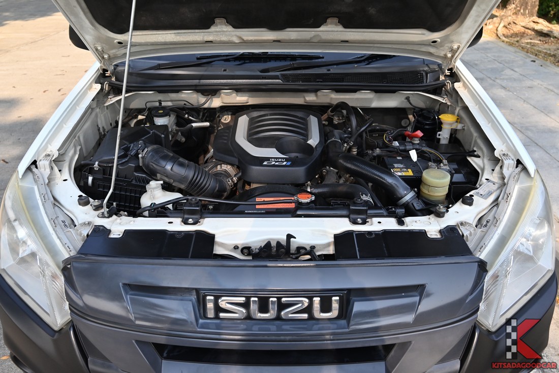 
								ISUZU D-Max cargo 7850 full									