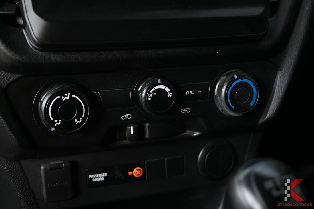 
								ISUZU D-Max cargo 5716 full									