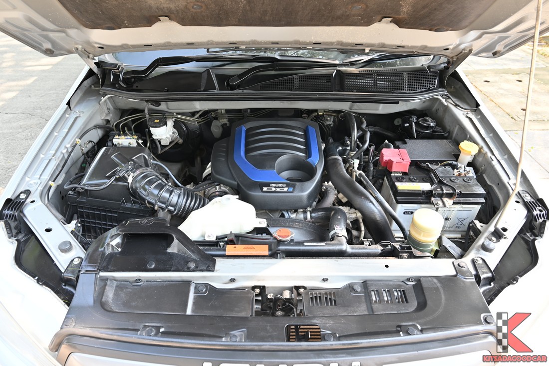 
								ISUZU D-Max cargo 3956 full									