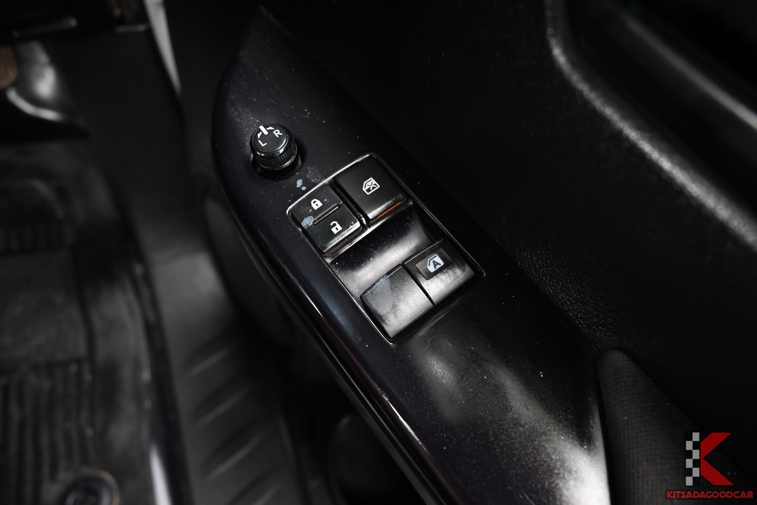 
								Toyota Revo cool 5070 full									