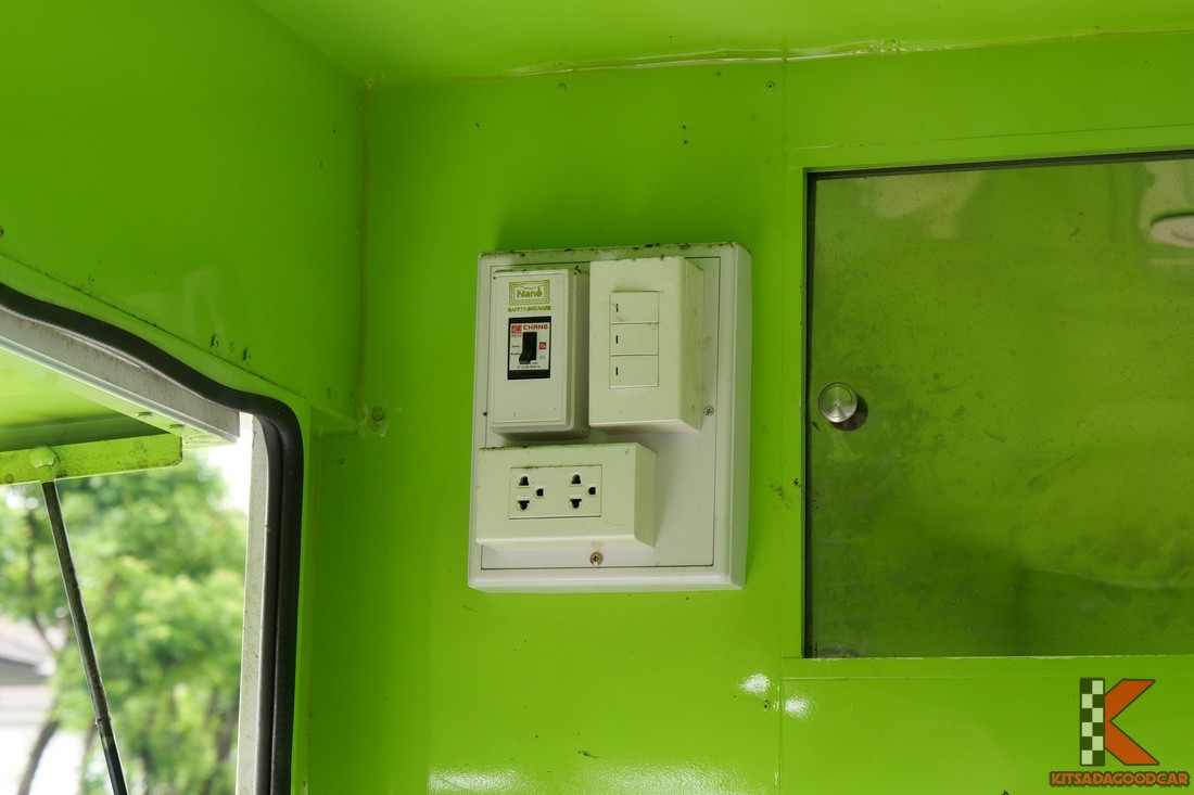 
								Suzuki Carry Food Truck 9041 full									