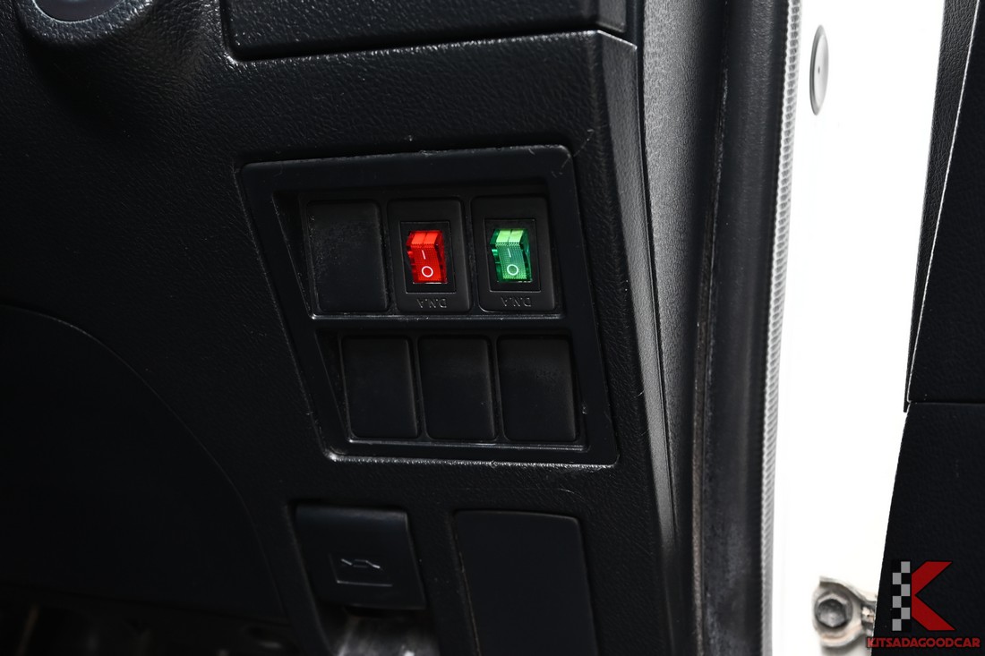 Toyota Revo COOL 1402 full