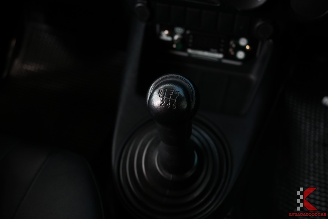 Toyota Revo COOL 3940 full