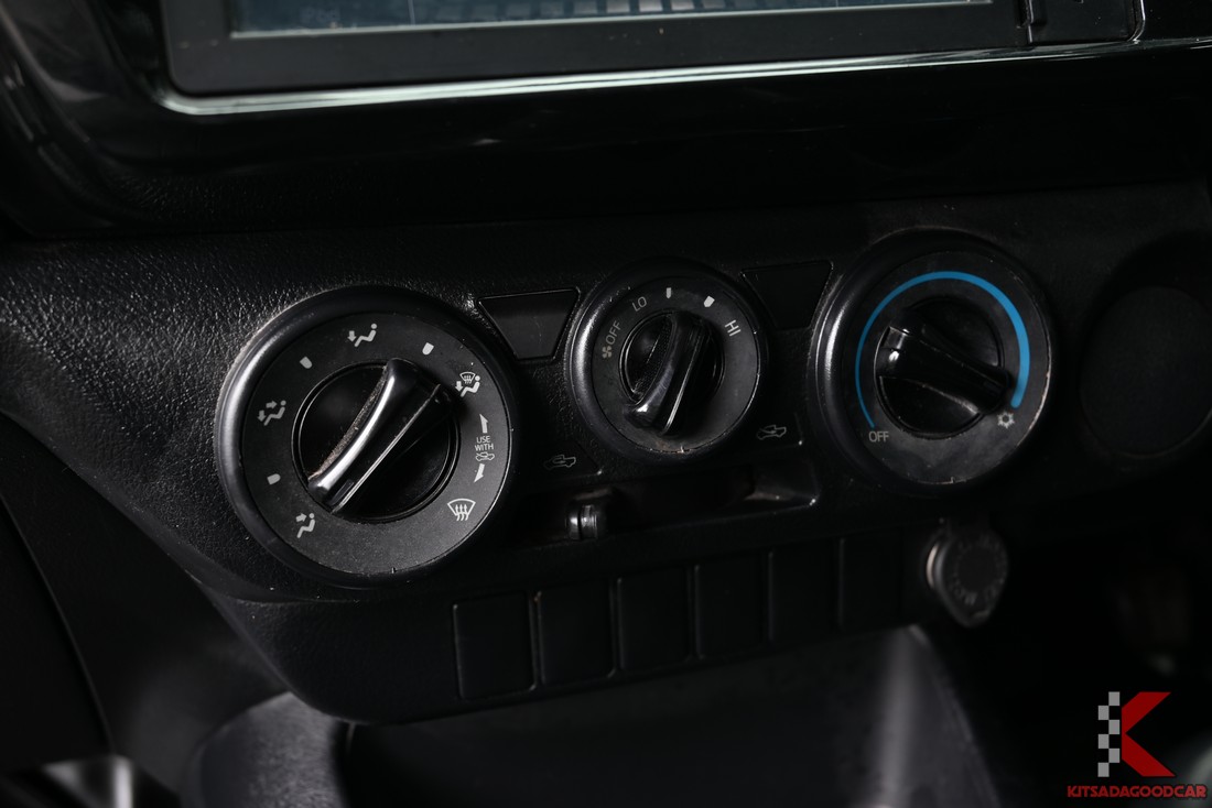 Toyota Revo cargo 9763 full