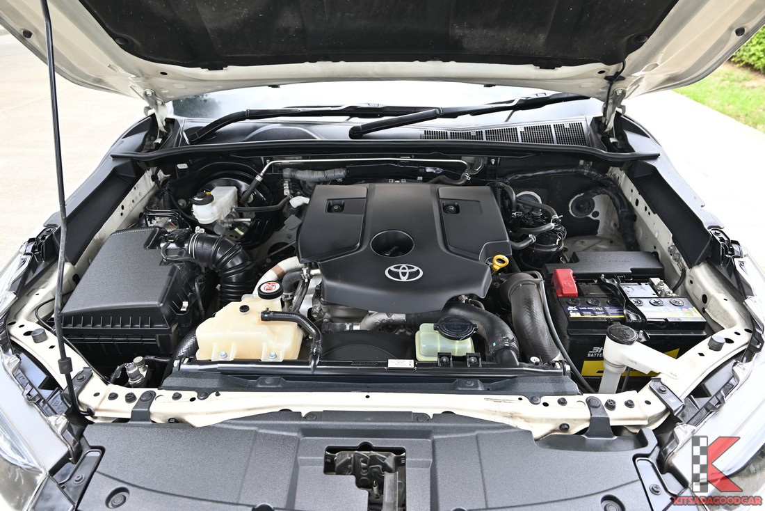 
								Toyota Revo cargo 9396 full									