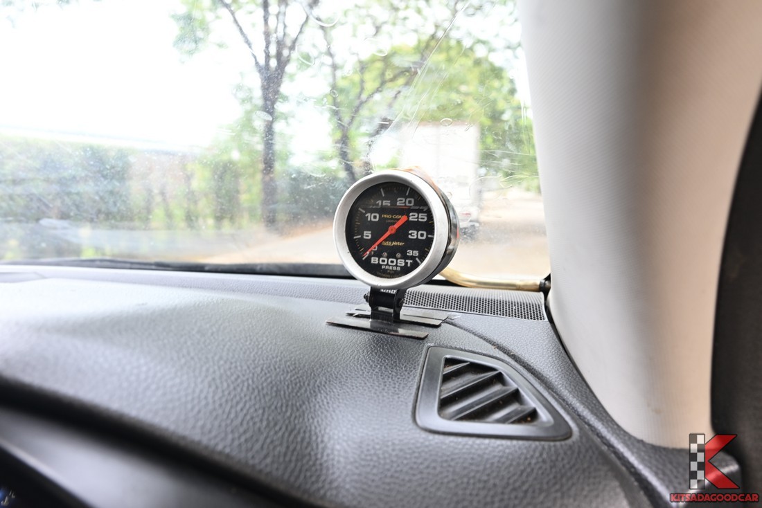 
								ISUZU D-Max cargo 4483 full									