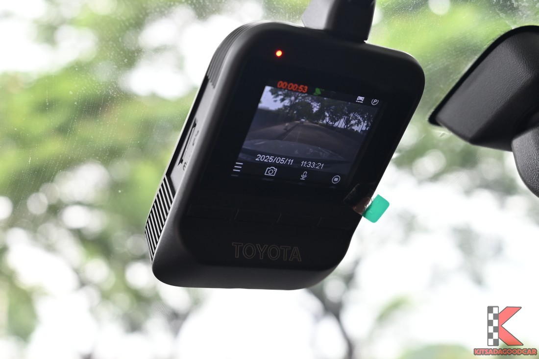 
								Toyota Revo cargo 4094 full									