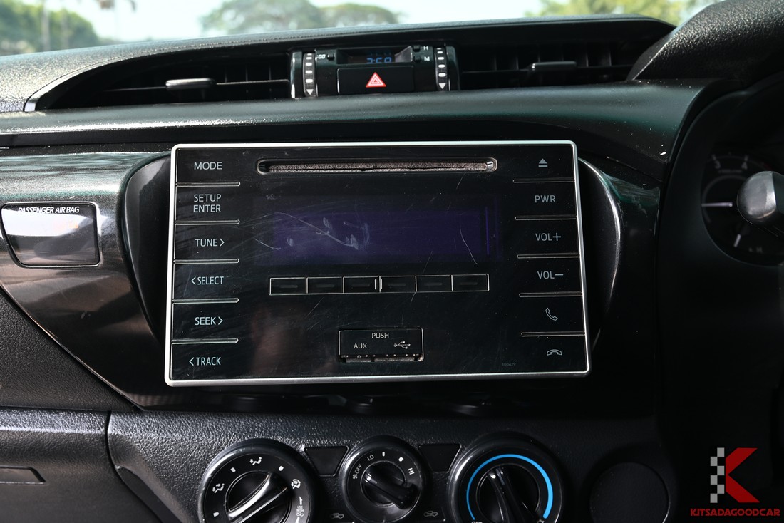 
								Toyota Revo cargo 294 full									