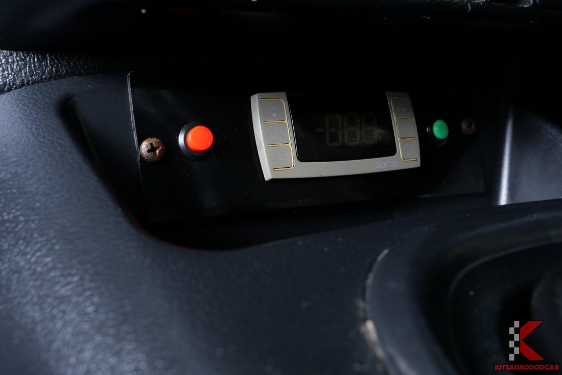 
								Toyota Revo COOL 2279 full									