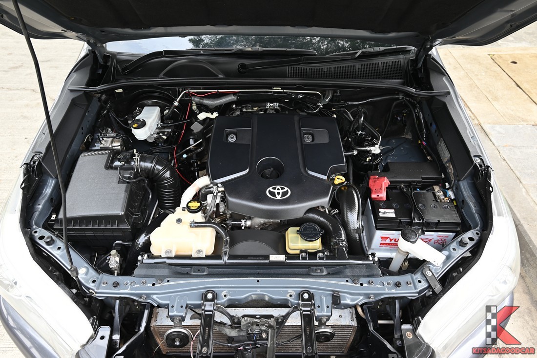 
								Toyota Revo COOL 6136 full									