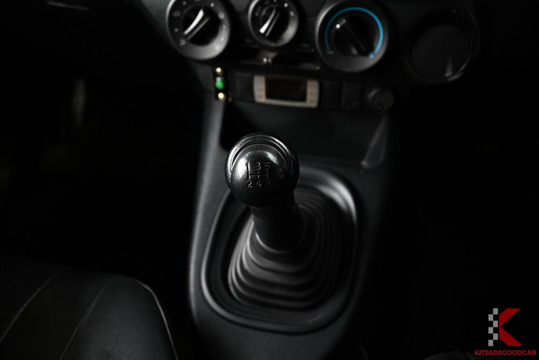 
								Toyota Revo COOL 2241 full									