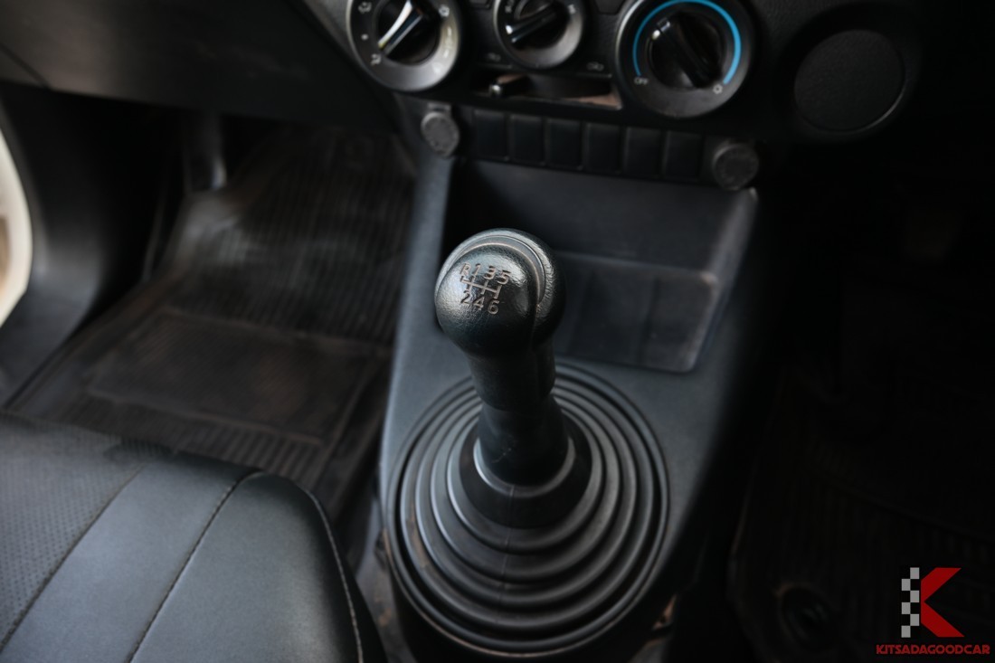 
								Toyota Revo DUMP 3190 full									