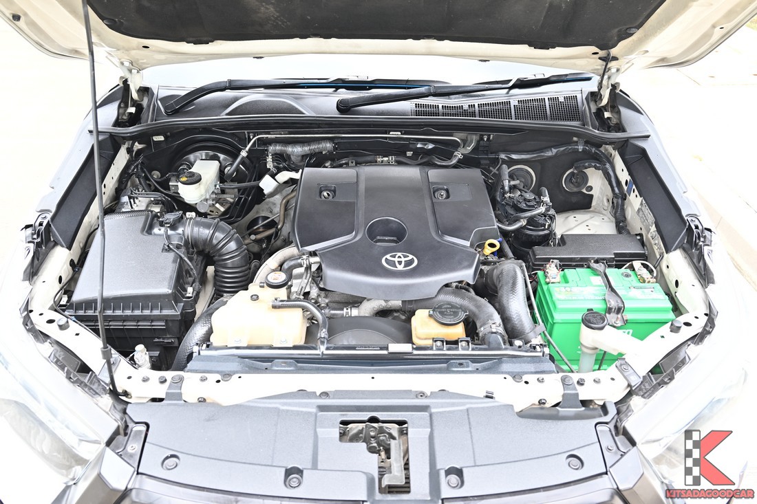 
								Toyota Revo COOL GOOD TEMP 8744 full									