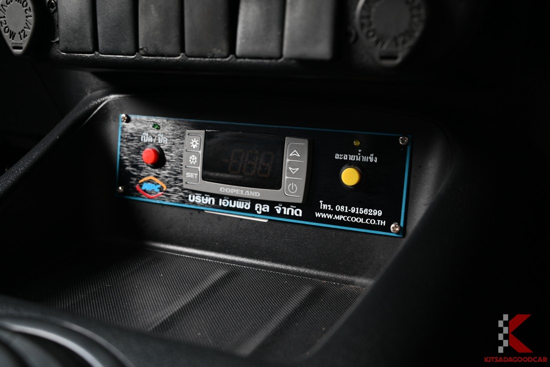 
								Toyota Revo MPC COOL 8938 full									