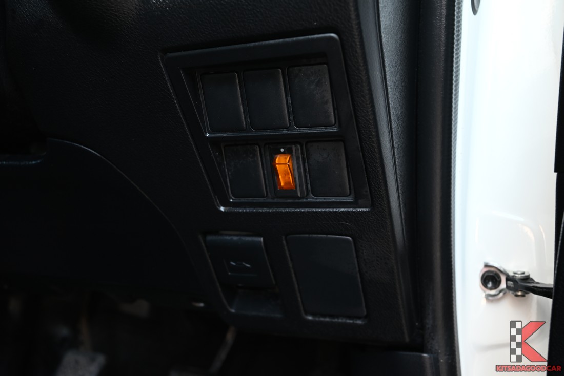 
								Toyota Revo COOL 443 full									