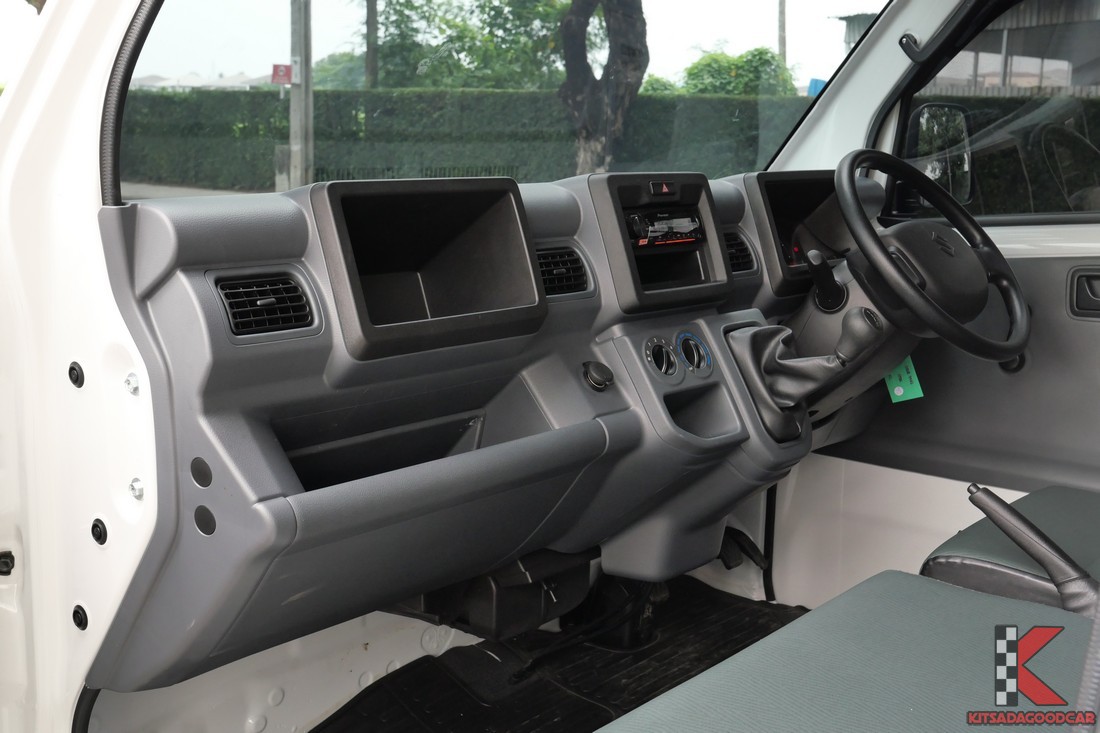 
								Suzuki Carry Food Truck 7801 full									