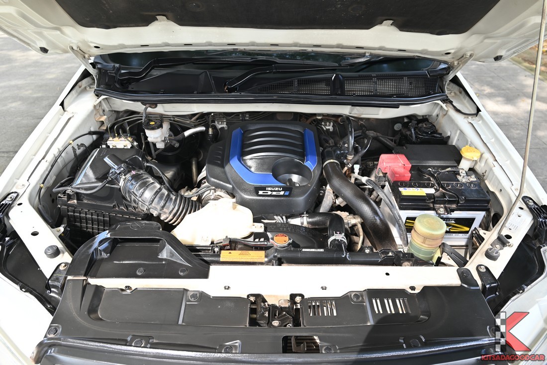 ISUZU D-Max cargo 1479 full