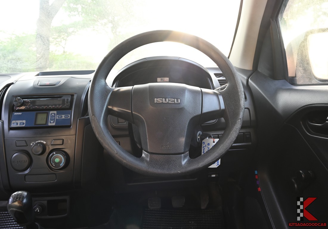 
								ISUZU D-Max COOL 9968 full									