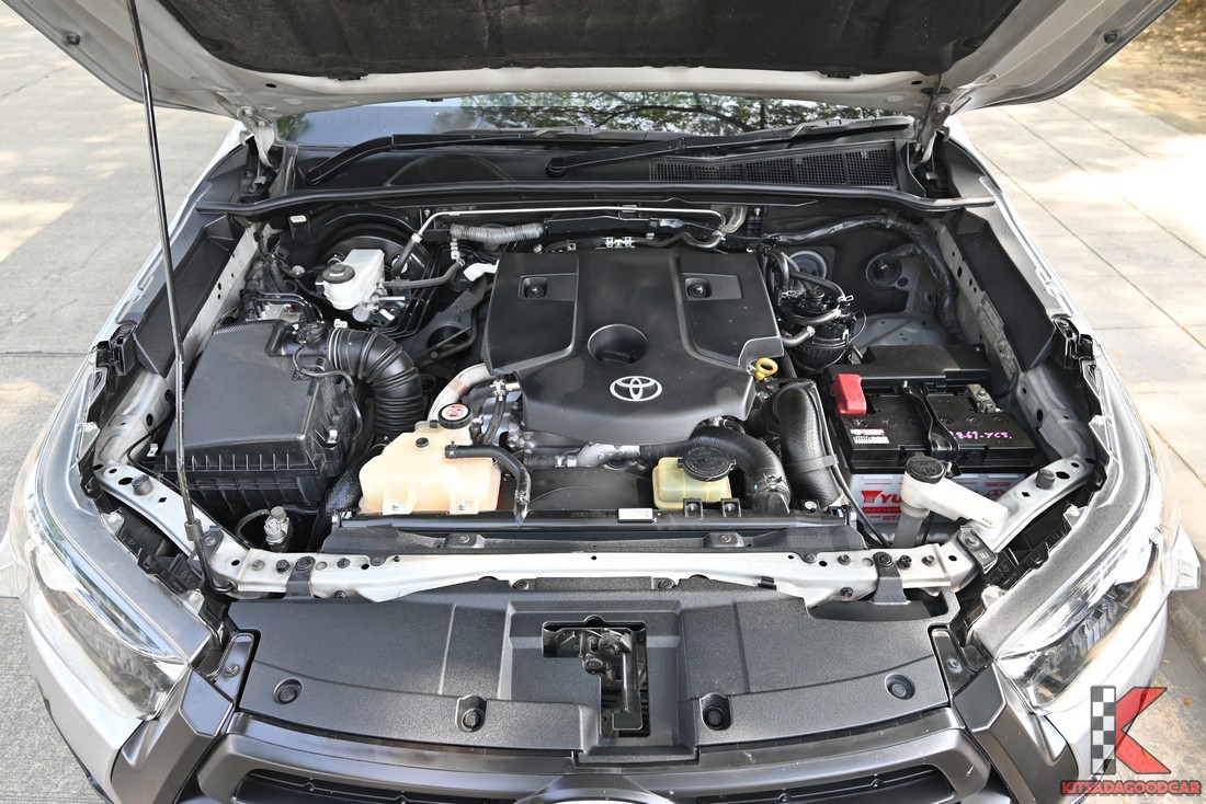 
								Toyota Revo cargo 6322 full									