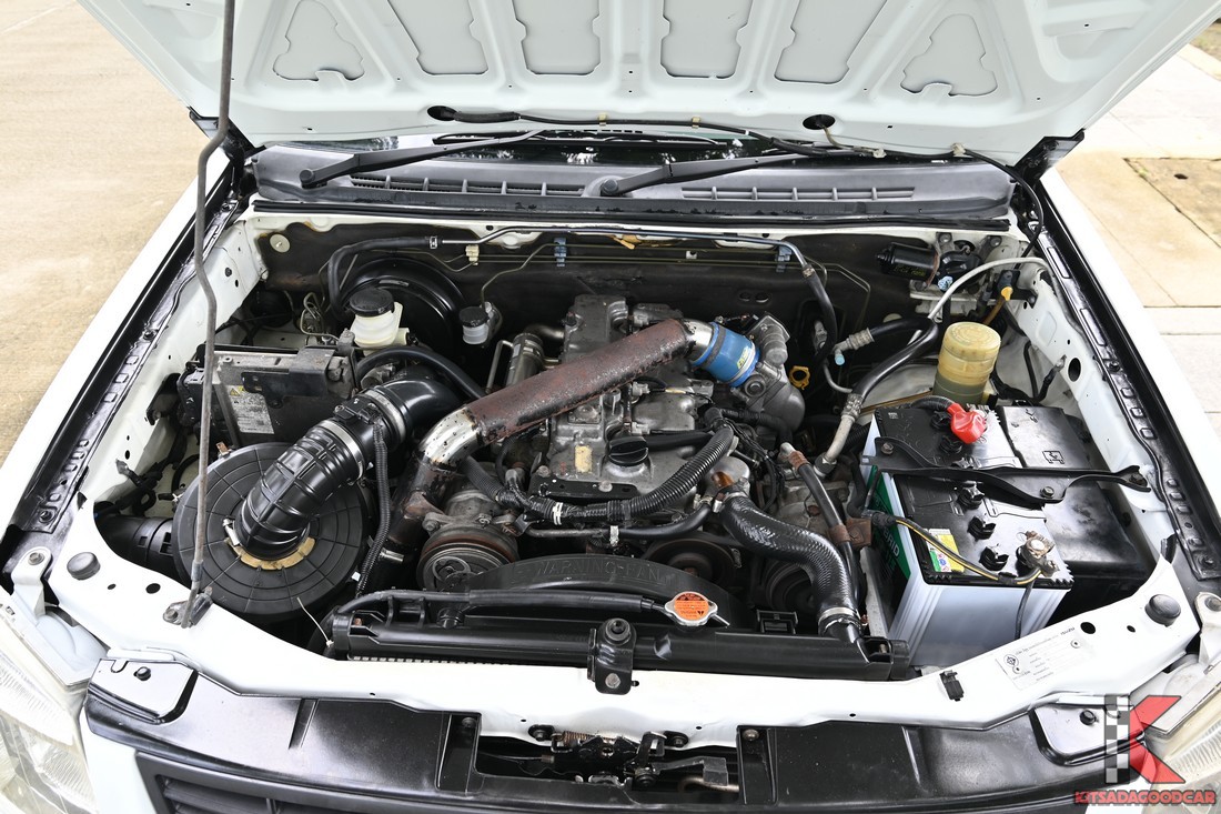 
								ISUZU D-Max cargo 1011 full									