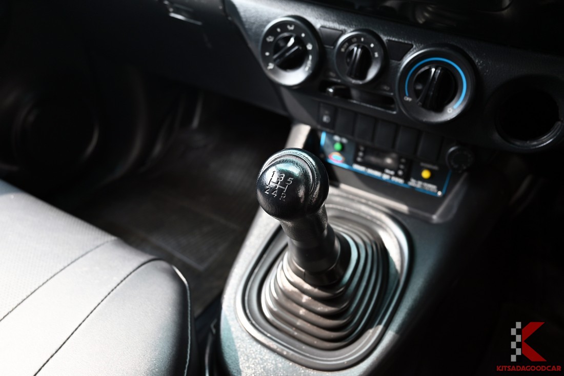 
								Toyota Revo MPC COOL 9720 full									