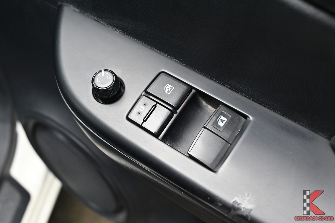 
								Toyota Revo MPC COOL 3917 full									