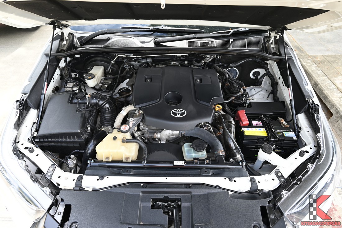 Toyota Revo COOL 3940 full