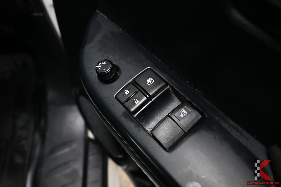 Toyota Revo cargo 9763 full