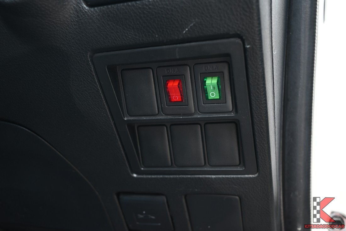 
								Toyota Revo MPC COOL 9406 full									