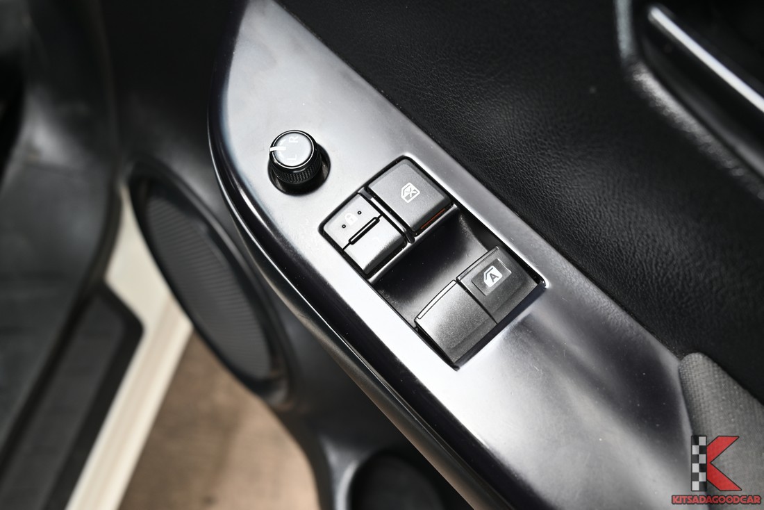 
								Toyota Revo MPC COOL 8938 full									