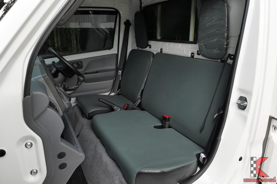 
								Suzuki Carry Food Truck 7801 full									