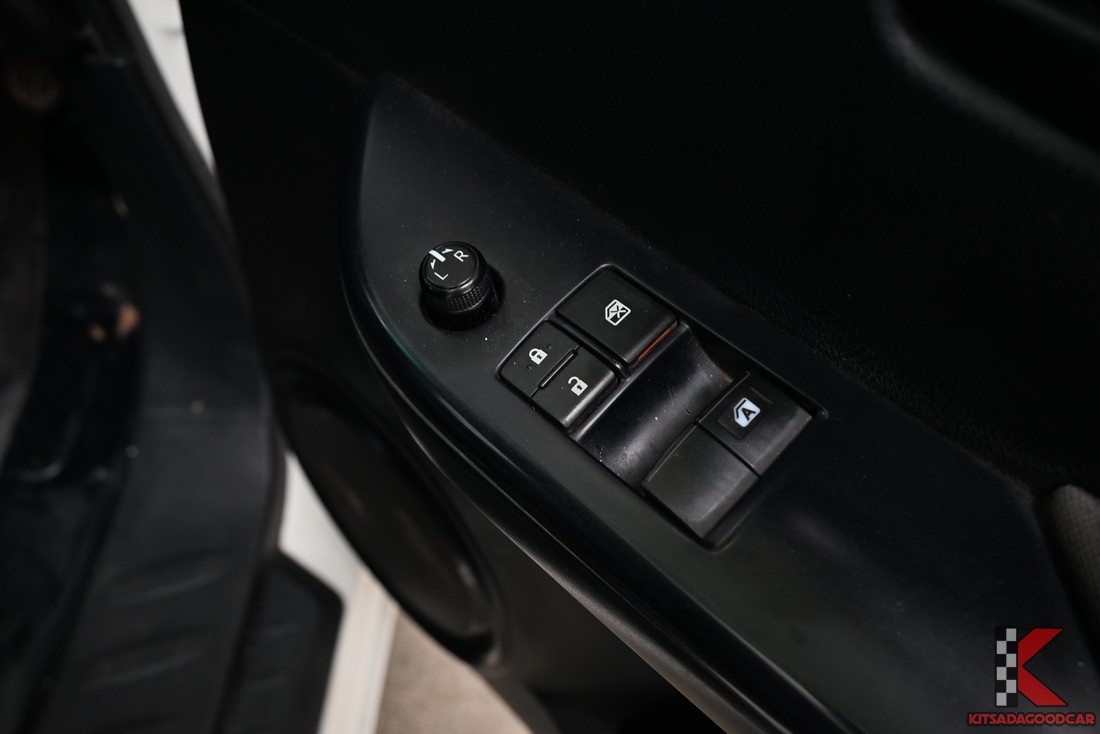 Toyota HILUX REVO Single Cab Entry full