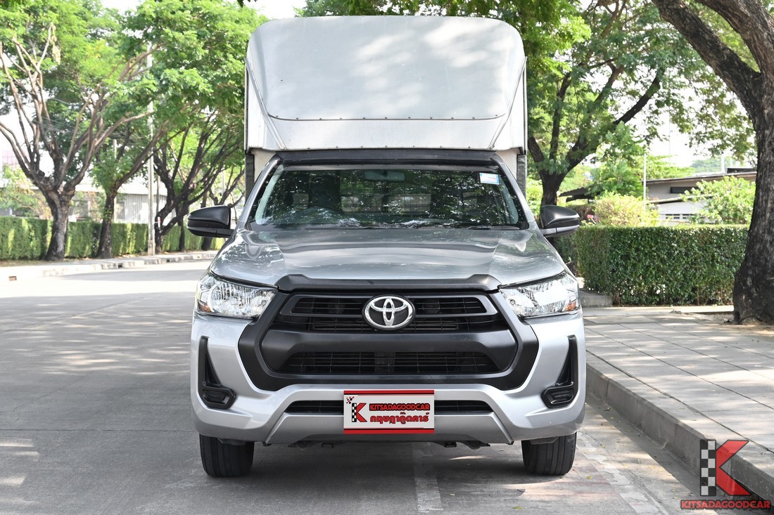 
								Toyota Revo cargo 6322 full									