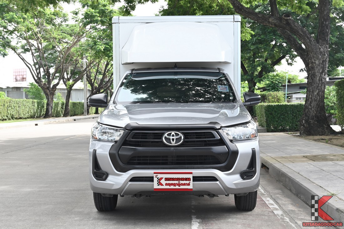 
								Toyota Revo cargo 7810 full									