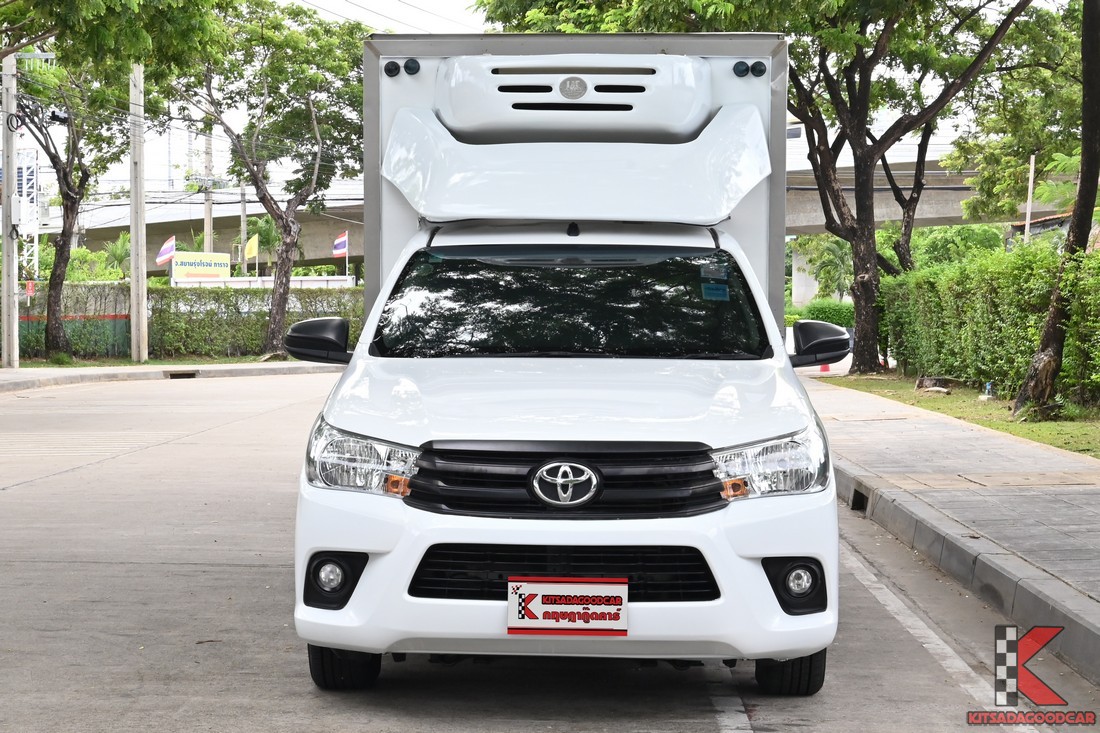 
								Toyota Revo COOL 5750 full									