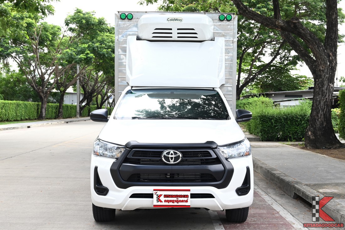 Toyota Revo COOL 3940 full