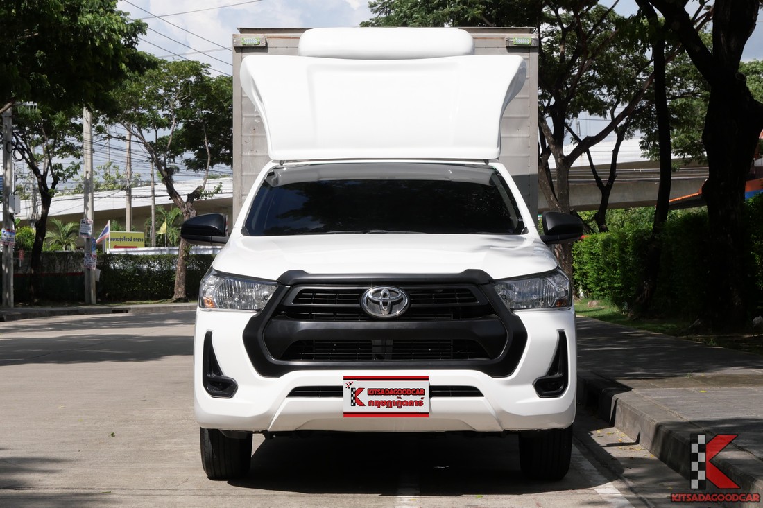 
								Toyota Revo COOL 4920 full									