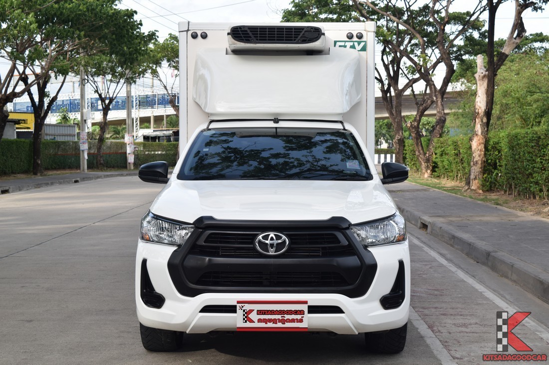 
								Toyota Revo COOL 1698 full									