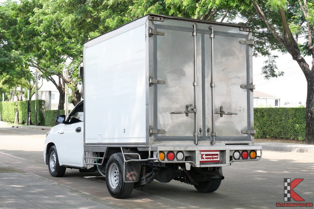 
								Toyota Revo COOL 2046 full									