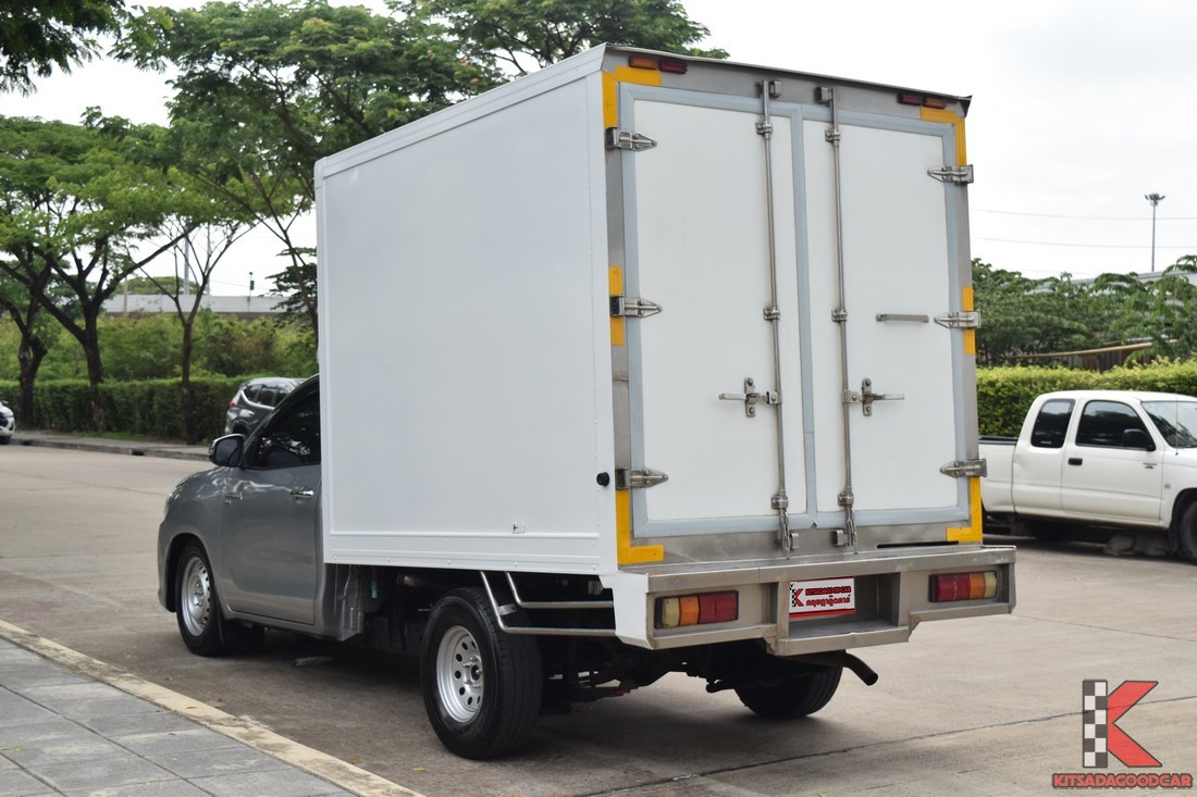 
								Toyota Revo MPC COOL 7504 full									