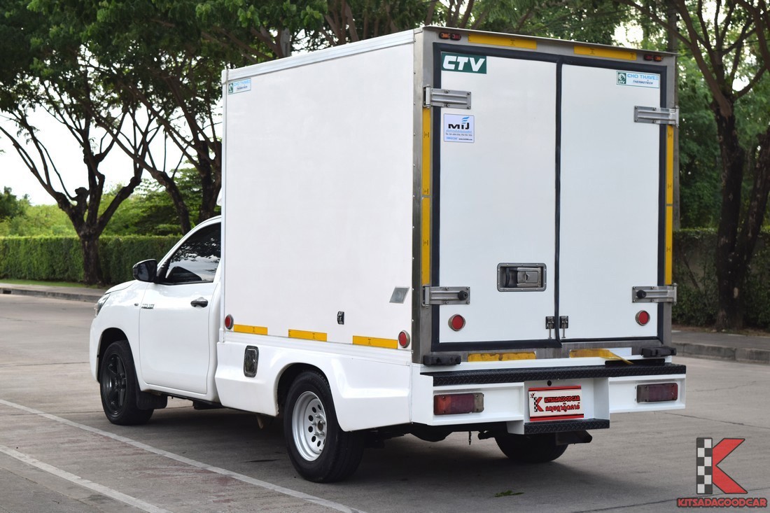 
								Toyota Revo COOL 1698 full									