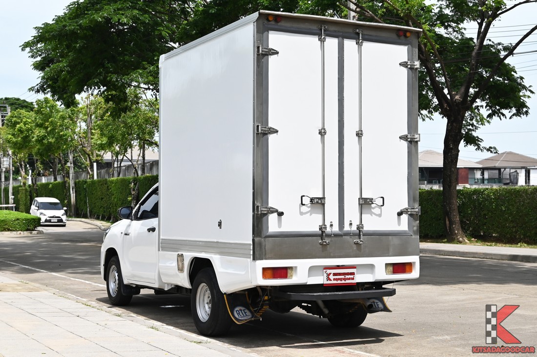 Toyota Revo COOL 7668 full