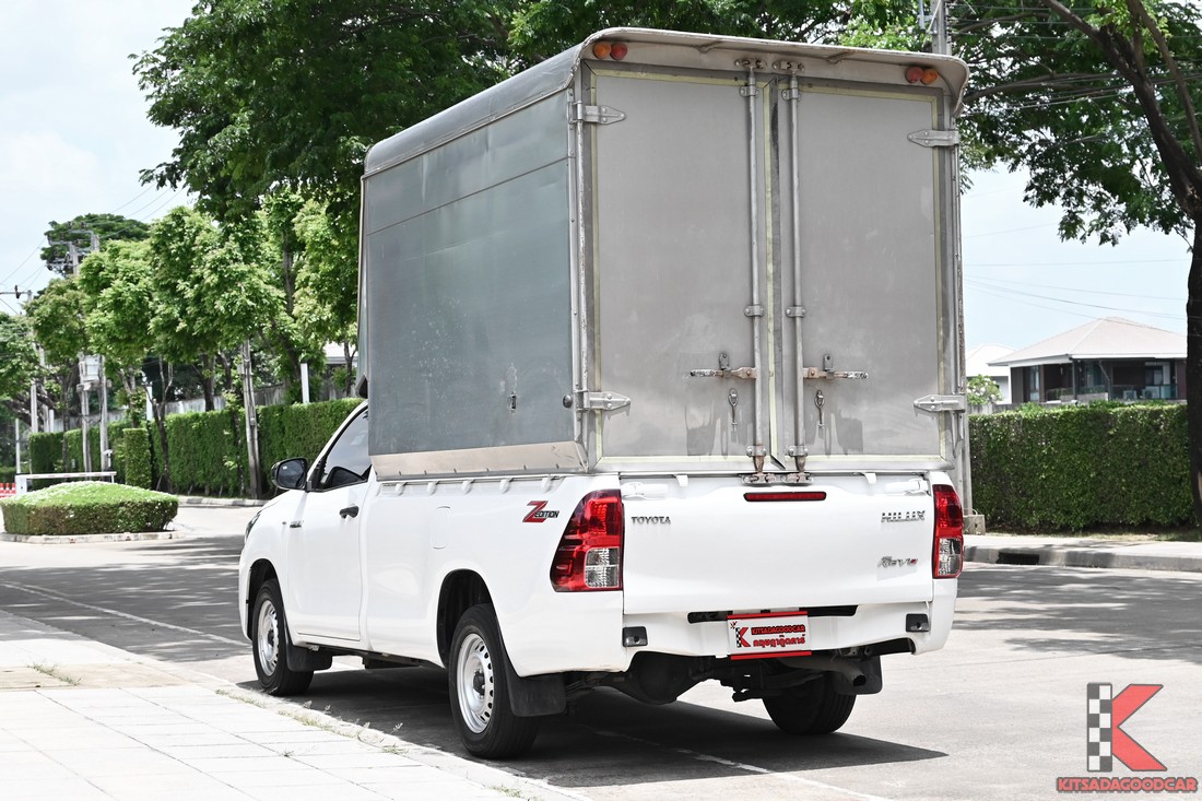 
								Toyota Revo cargo 9396 full									