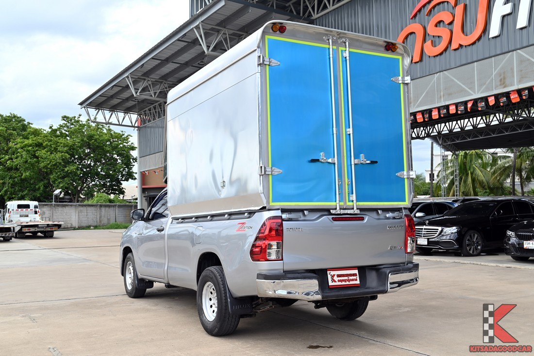 
								Toyota Revo cargo 5060 full									