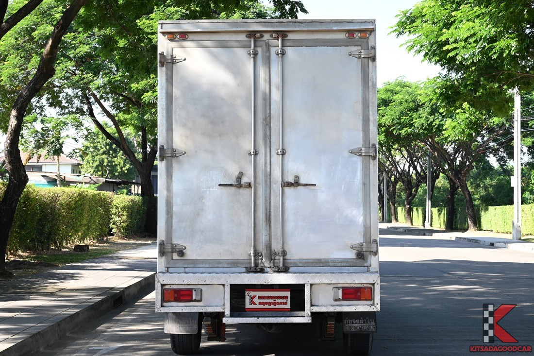 
								Toyota Revo MPC COOL  24 full									