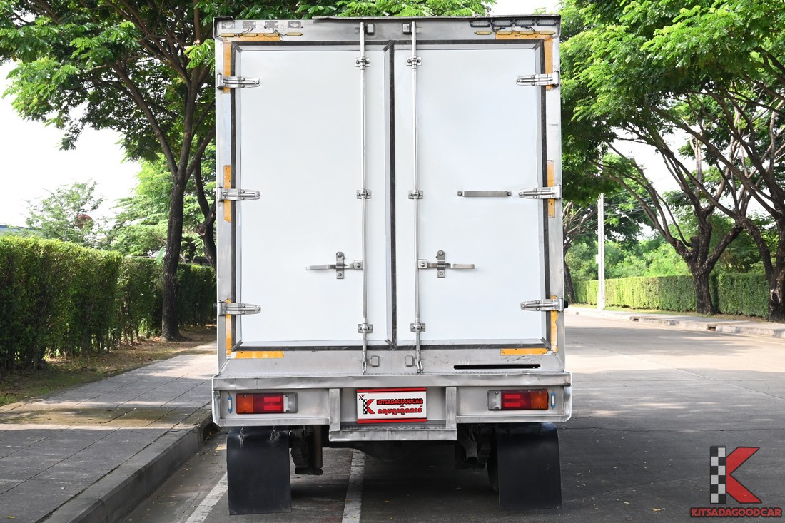 
								Toyota Revo MPC COOL 6987 full									