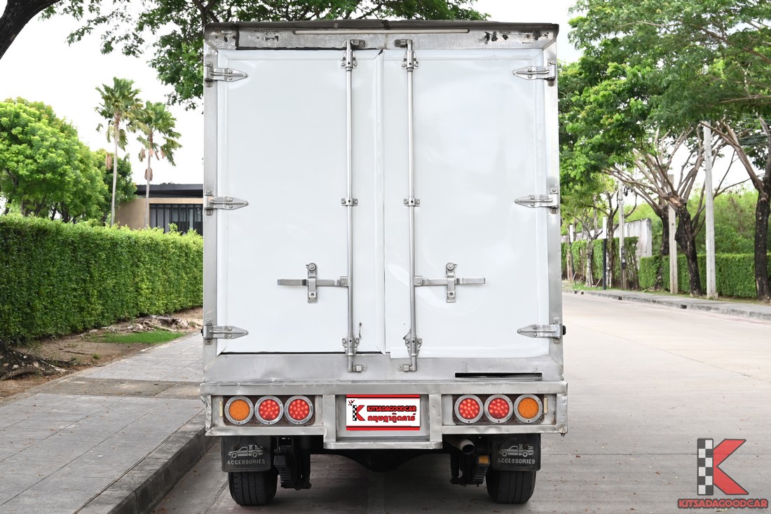 
								Toyota Revo COOL 2241 full									