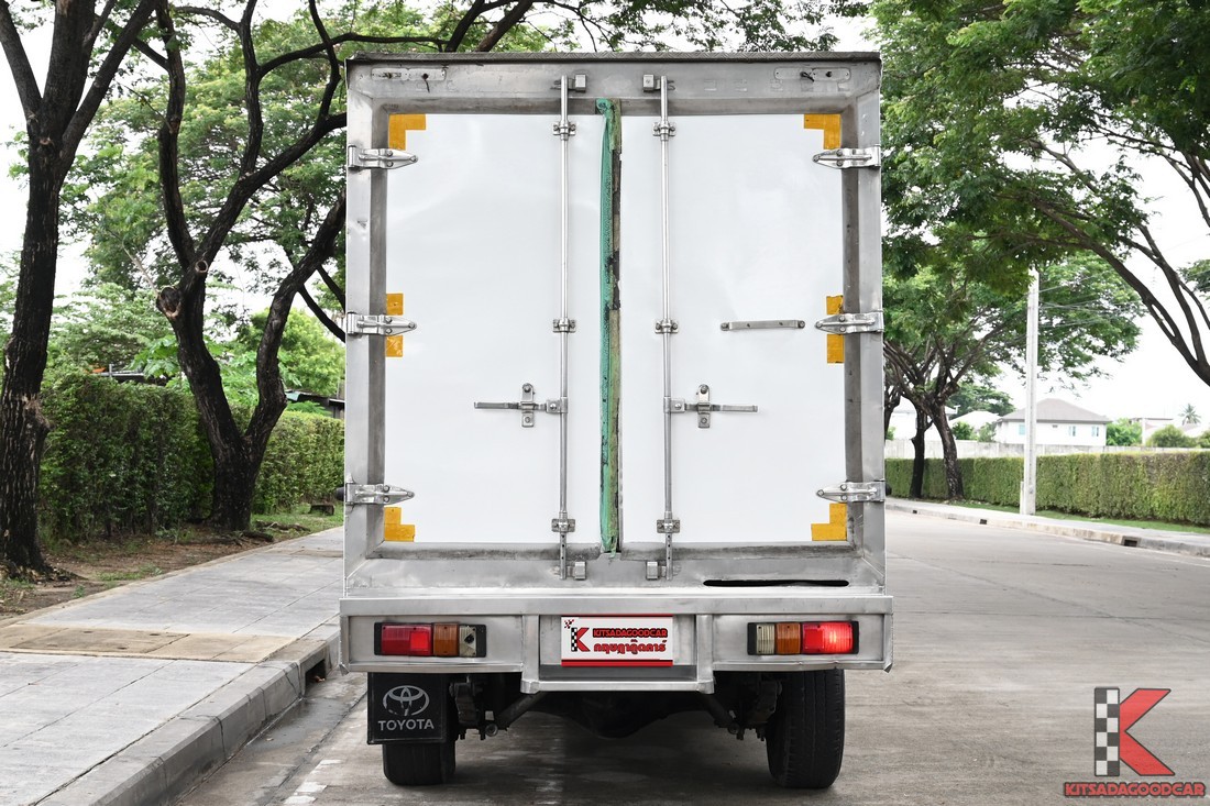 
								Toyota Revo MPC COOL 9474 full									