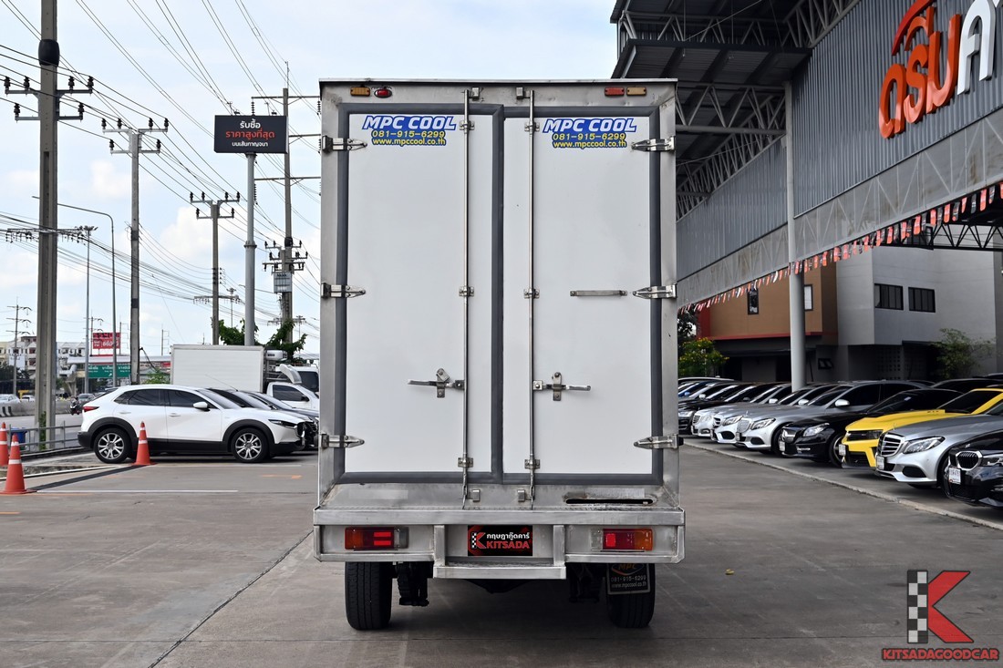 
								Toyota Revo MPC COOL 9720 full									